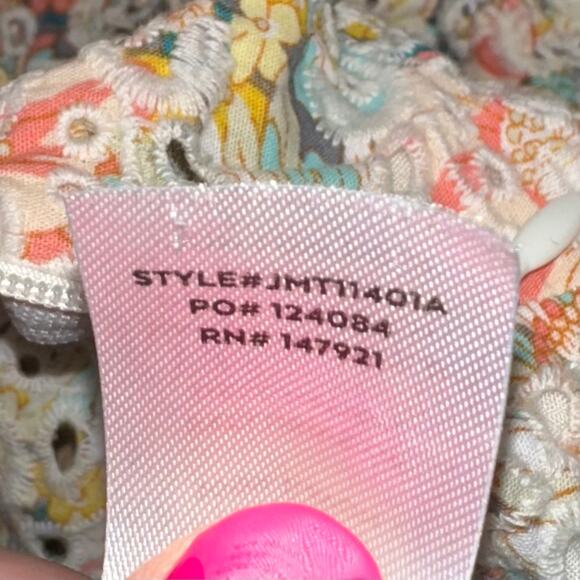 Lulus Sweeter Than Ever Floral Eyelet Ruffle Sleeve Crop Top Size XL - Picture 9 of 13